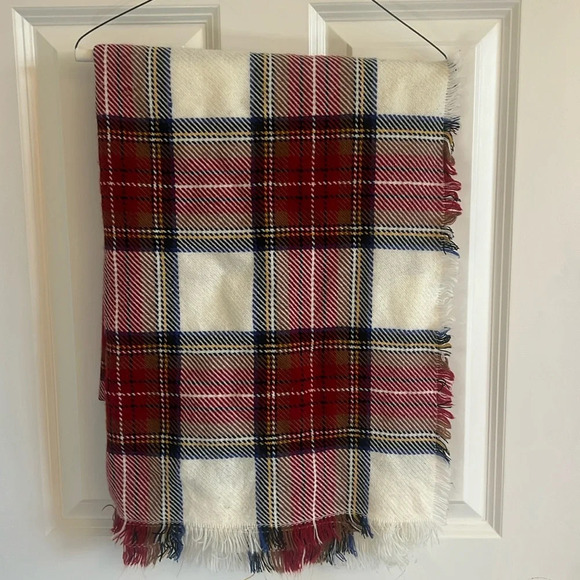 Merona One Size Fits All Oversized Scarf Tartan Plaid 74 by 29 - Picture 1 of 3